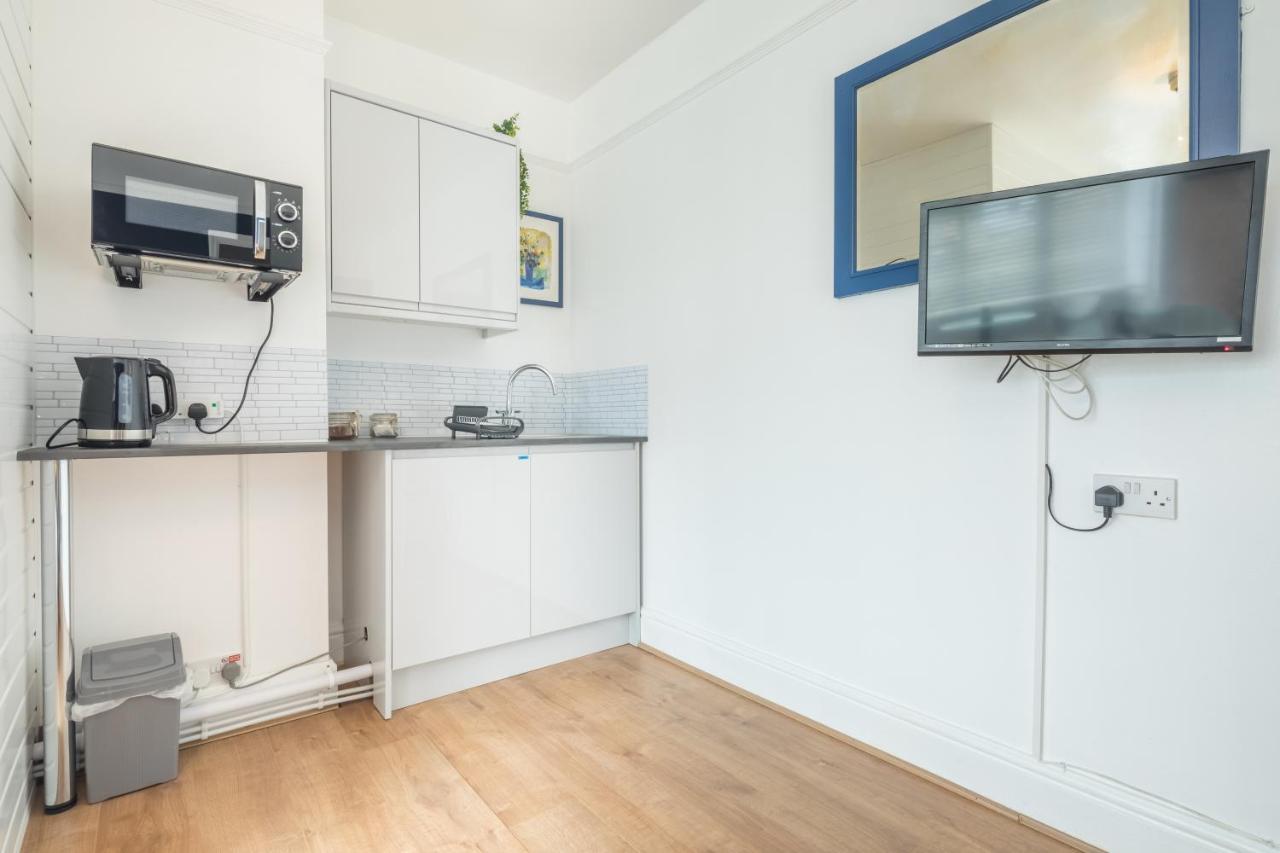 Private Room 4 With Kitchenette By Cb Stays No Minimum Stays كامبريدج المظهر الخارجي الصورة