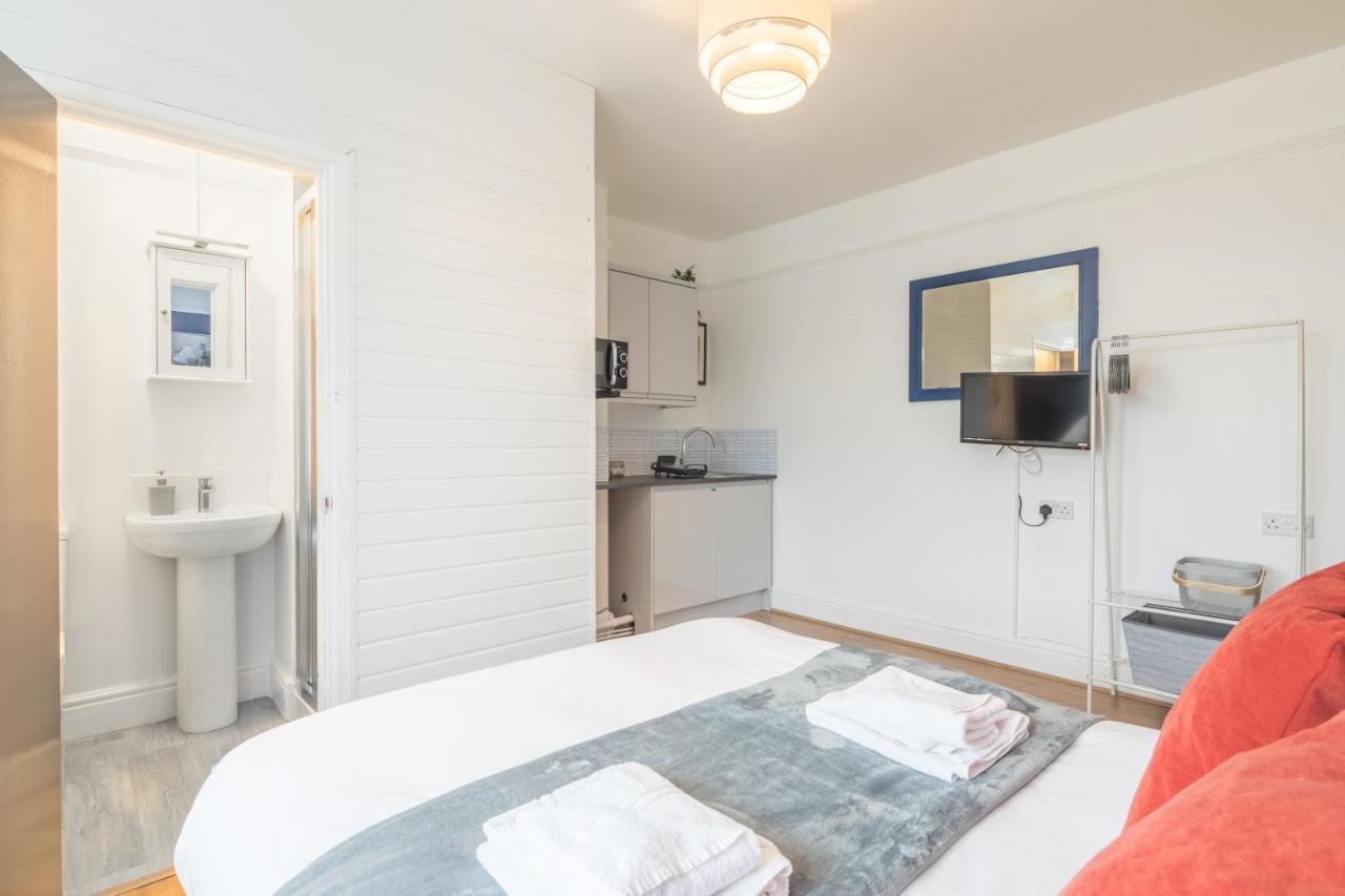 Private Room 4 With Kitchenette By Cb Stays No Minimum Stays كامبريدج المظهر الخارجي الصورة